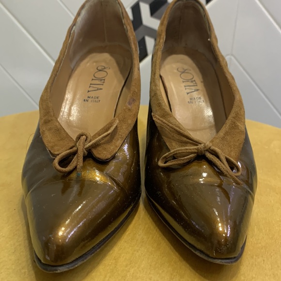 Made in 🇮🇹VTG Gorgeous 90’ Sofia 💯% Patent Leather and Suede Pumps - Picture 10 of 11